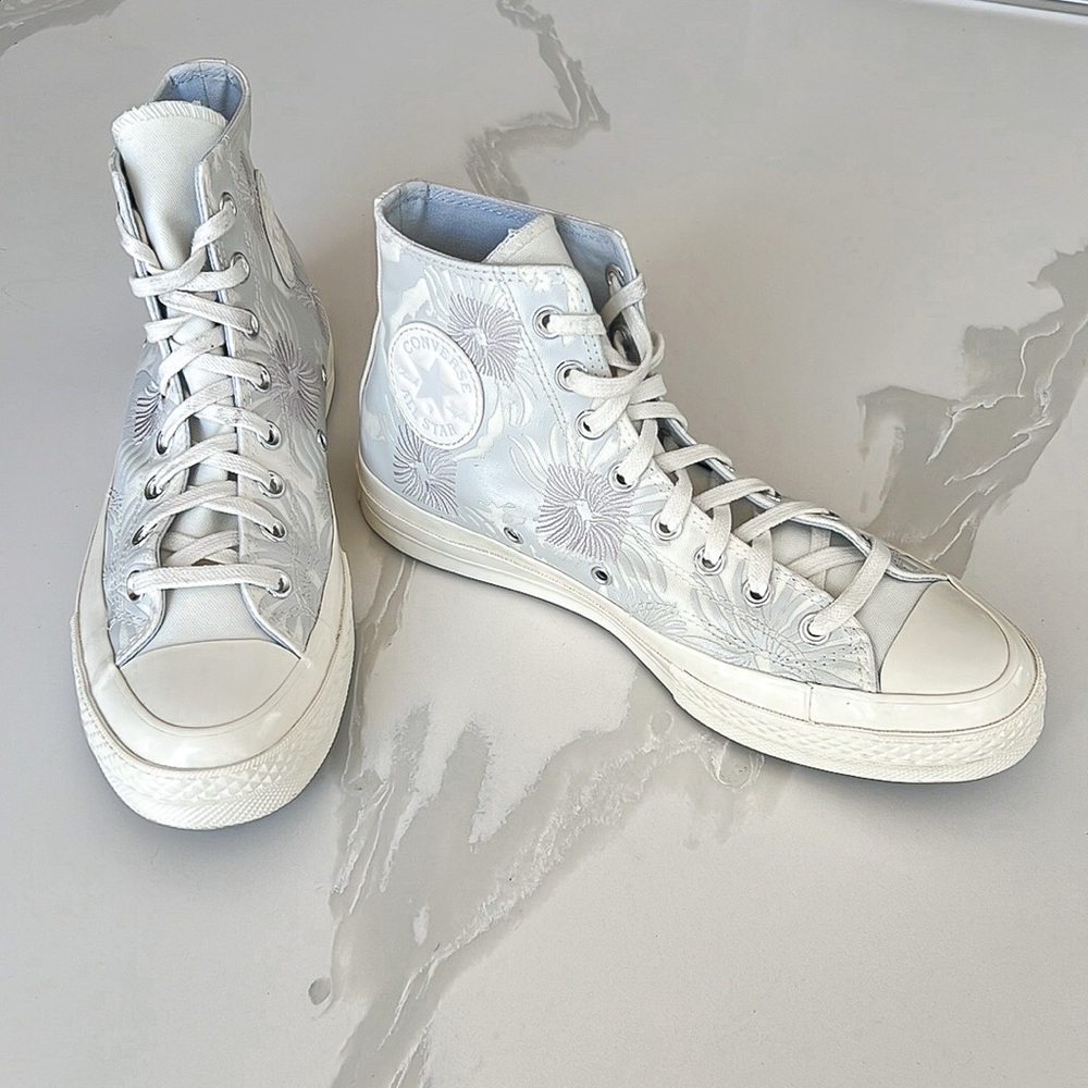 Converse Chuck 70 Hi Top Floral Print Sneakers Egret Ghosted Putty Wmn 9 A04368C